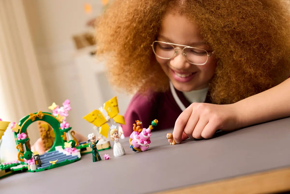 Lego Wicked Glinda's Wedding Day 75688 (8469011366087)