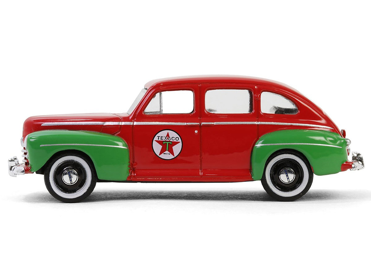 GL 1948 Ford Fordor Super Deluxe (red/green)