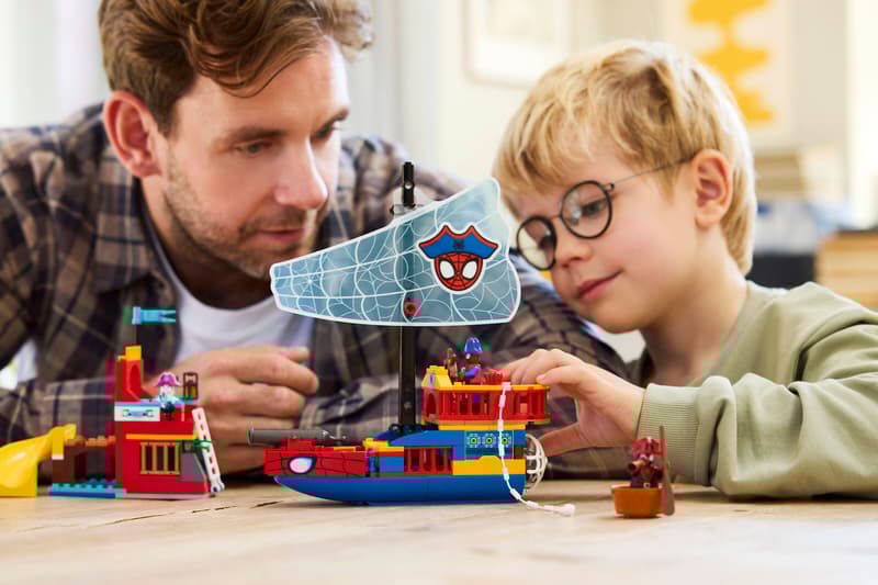 Lego SH Team Spidey Pirate Ship 11208