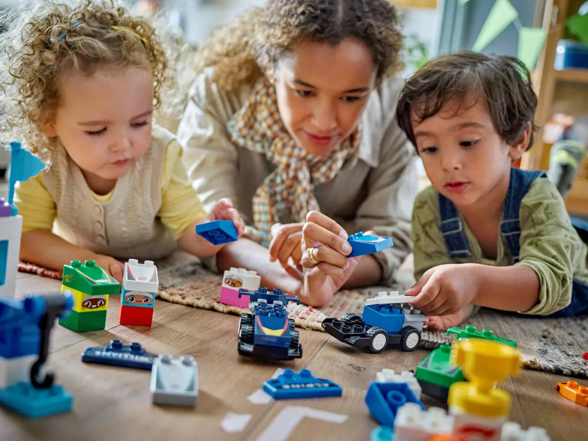 Lego Duplo F1 Team Race Cars & Drivers 10445 (8285387784391)