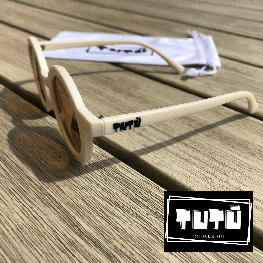 Round Glasses Cream (7109323718855)