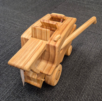 Huhu Combine Harvester  (8342370943175)