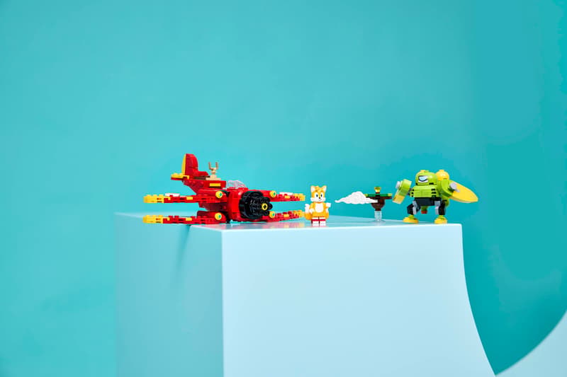 Lego Sonic Tails and his bi-plane 77119