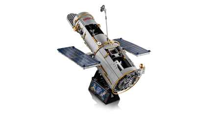 Lego Icons Hubble Space Telescope V29 11382