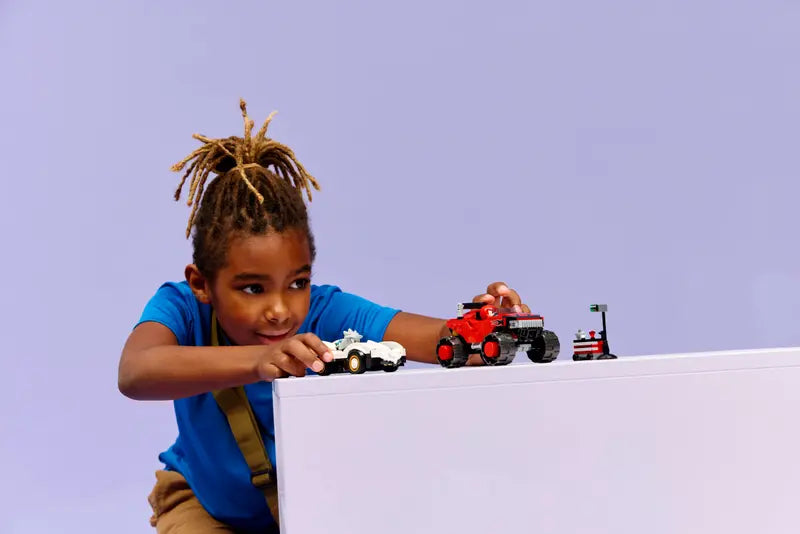 Lego Sonic Silver's Car vs Knuckles Monster Truck 77118