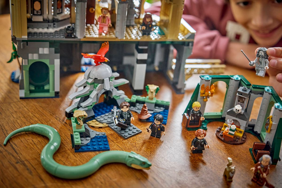 LEGO HP Hogwarts Castle East Wing 76473