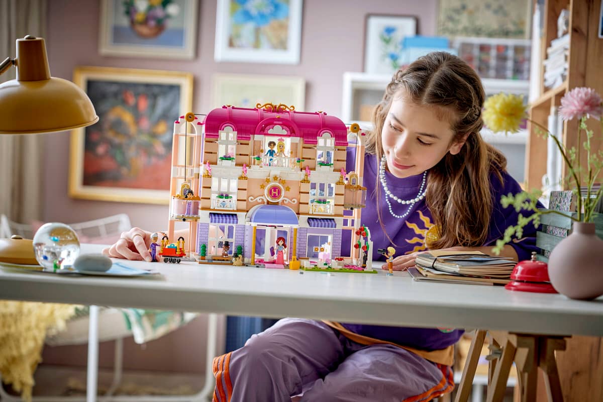 Lego Friends Heartlake City Grand Hotel 42704