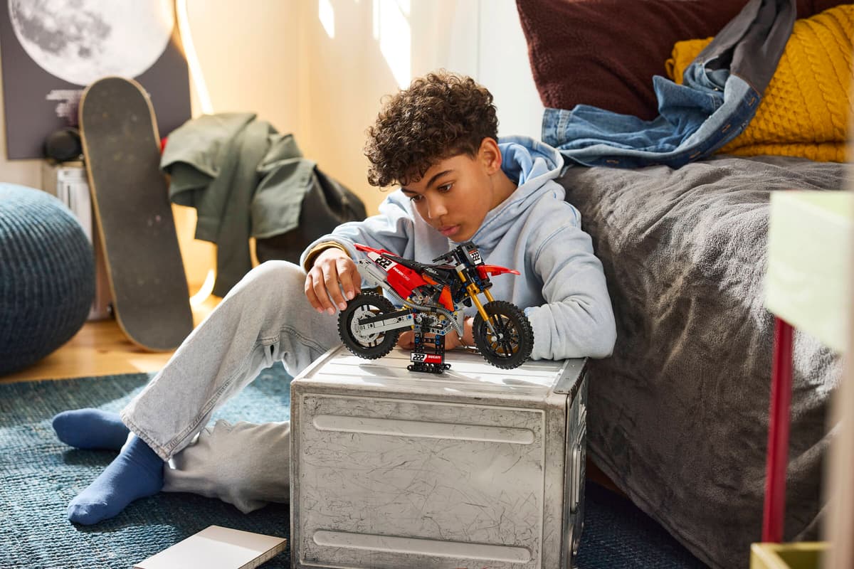 Lego Tech Ducati Motorcycle 42238